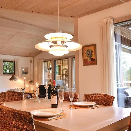 3 Bedroom Lovely In Feriehus *